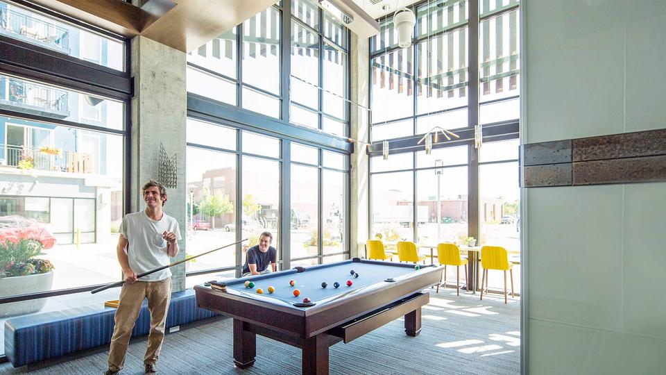 3 Apartments for Rent at Cortland Alameda Station in Lakewood, CO